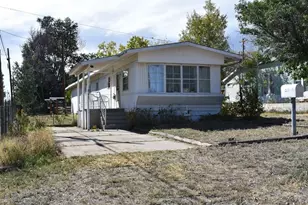 211 S Jackson Ave, Walsenburg, CO 81089 - Photo 2