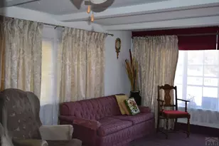 211 S Jackson Ave, Walsenburg, CO 81089 - Photo 8