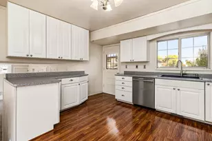 9 Heaton Pl, Pueblo, CO 81001 - Photo 2