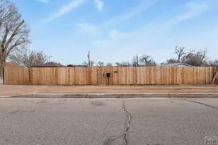 1640 Jackson St, Pueblo, CO 81004 - Photo 24