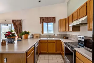 277 W Ben Hogan Dr, Pueblo West, CO 81007 - Photo 8