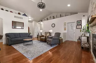 1507 Lynn Meadows Dr, Pueblo, CO 81005 - Photo 4