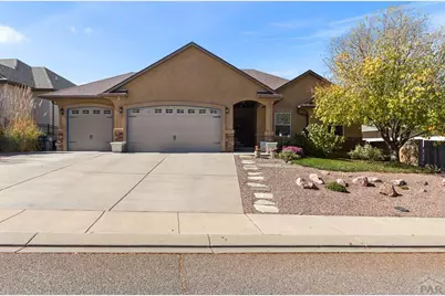 1507 Lynn Meadows Dr, Pueblo, CO 81005 - Photo 1