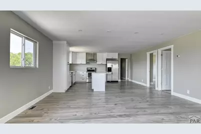 6808 Greenhorn Creek Dr, Pueblo, CO 81004 - Photo 10