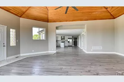 6808 Greenhorn Creek Dr, Pueblo, CO 81004 - Photo 4