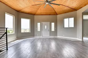 6808 Greenhorn Creek Dr, Pueblo, CO 81004 - Photo 6