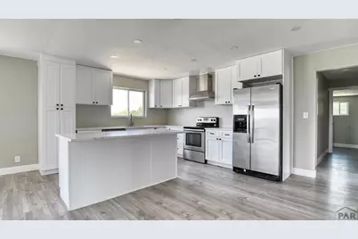 6808 Greenhorn Creek Dr, Pueblo, CO 81004 - Photo 14