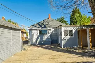 908 E 9th St, Pueblo, CO 81001 - Photo 18