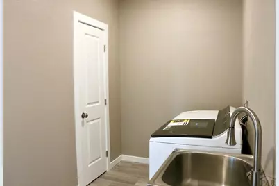 295 W Acorn Dr, Pueblo West, CO 81007 - Photo 22