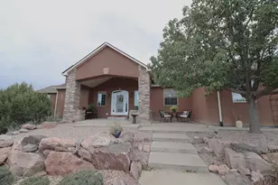 1643 N Gill Dr, Pueblo West, CO 81007 - Photo 64