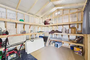 2412 Kara Ct, Pueblo, CO 81004 - Photo 32