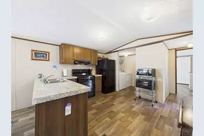 2412 Kara Court, Pueblo, CO 81004 - Photo 8