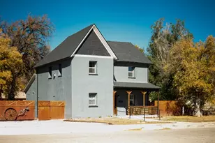 118 E 7th St, Walsenburg, CO 81089 - Photo 2