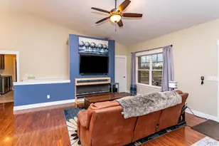 1476 N Bowen Dr, Pueblo West, CO 81007 - Photo 22