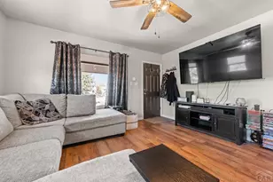 1302 E 10th St, Pueblo, CO 81001 - Photo 8