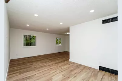 303 Starlite Dr, Pueblo, CO 81005 - Photo 12