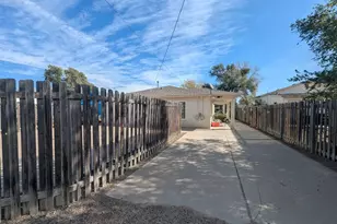 1208 Bradish Ave, La Junta, CO 81050 - Photo 6