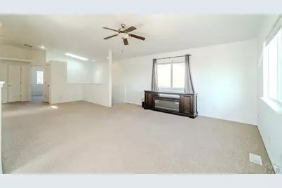 2425 Atlanta Ave, Pueblo, CO 81003 - Photo 8