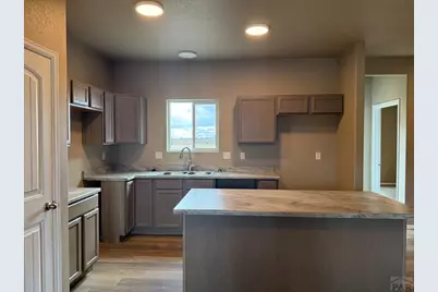 3530 Wapiti Ln, Pueblo, CO 81005 - Photo 4