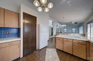 14 Crested Hill Ct, Pueblo, CO 81008 - Photo 16