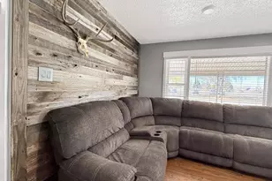 1706 Hollywood Dr, Pueblo, CO 81005 - Photo 8