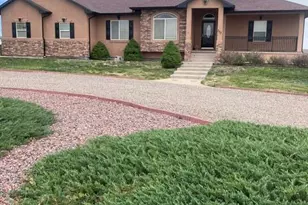 777 Woodleaf Dr, Pueblo West, CO 81007 - Photo 2