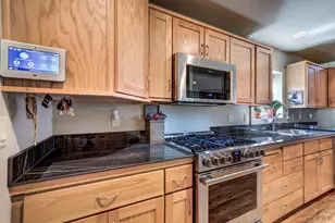 105 Aberdeen Bluff, Pueblo, CO 81004 - Photo 6