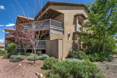 105 Aberdeen Bluff, Pueblo, CO 81004 - Photo 2