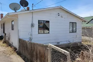 1213 E 11th St, Pueblo, CO 81001 - Photo 16