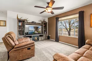 1006 E Sumac Dr, Pueblo West, CO 81007 - Photo 16