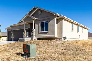 395 W Coral, Pueblo, CO 81007 - Photo 32