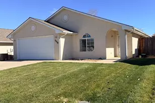 5028 Sage St, Pueblo, CO 81005 - Photo 2