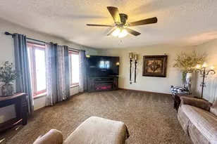 910 S 10th St, Lamar, CO 81052 - Photo 8