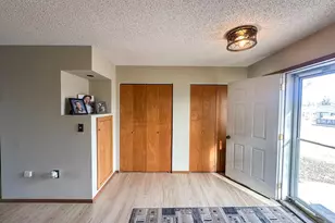 910 S 10th St, Lamar, CO 81052 - Photo 4