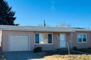 1637 Englewood Dr, Pueblo, CO 81005 - Photo 1