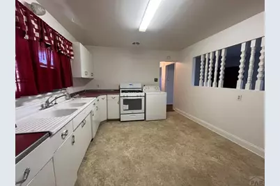 1637 Englewood Dr, Pueblo, CO 81005 - Photo 8