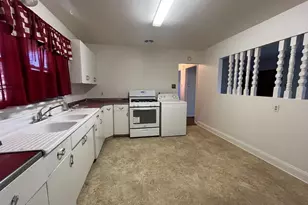 1637 Englewood Dr, Pueblo, CO 81005 - Photo 8