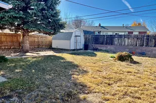1637 Englewood Dr, Pueblo, CO 81005 - Photo 22