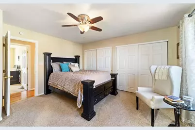 190 S Circle Dr, Pueblo West, CO 81007 - Photo 4