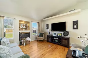 190 S Circle Dr, Pueblo West, CO 81007 - Photo 6