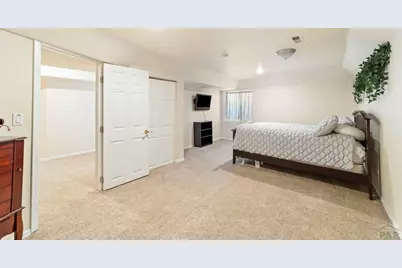 190 S Circle Dr, Pueblo West, CO 81007 - Photo 28