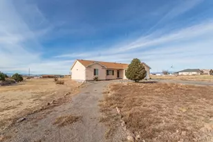 1327 N Blazing Star Ln, Pueblo West, CO 81007 - Photo 52