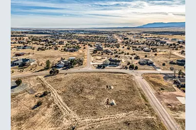 746 W Carrizo Springs Ave, Pueblo, CO 81007 - Photo 4