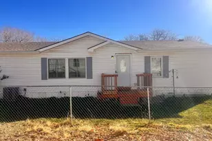 311 E Stewart Dr, Pueblo West, CO 81007 - Photo 2