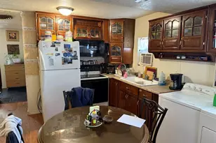 1729 E 14th St, Pueblo, CO 81001 - Photo 2