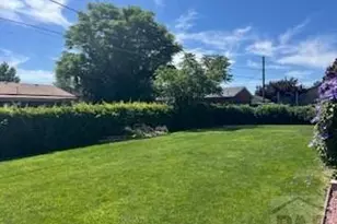 2130 Oakwood Ln, Pueblo, CO 81005 - Photo 4