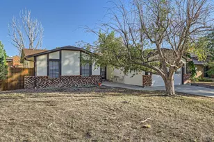 3 Carousel Ln, Pueblo, CO 81001 - Photo 2