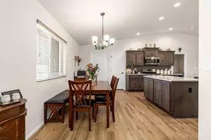 1700 Kingfisher Ln, Pueblo, CO 81008 - Photo 8