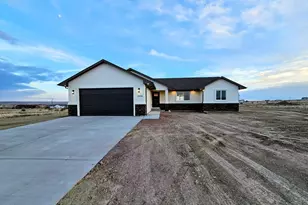 1904 N Spanish Lady Ln, Pueblo West, CO 81007 - Photo 1