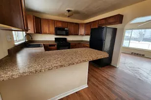 511 W Pitkin Ave, Pueblo, CO 81004 - Photo 6